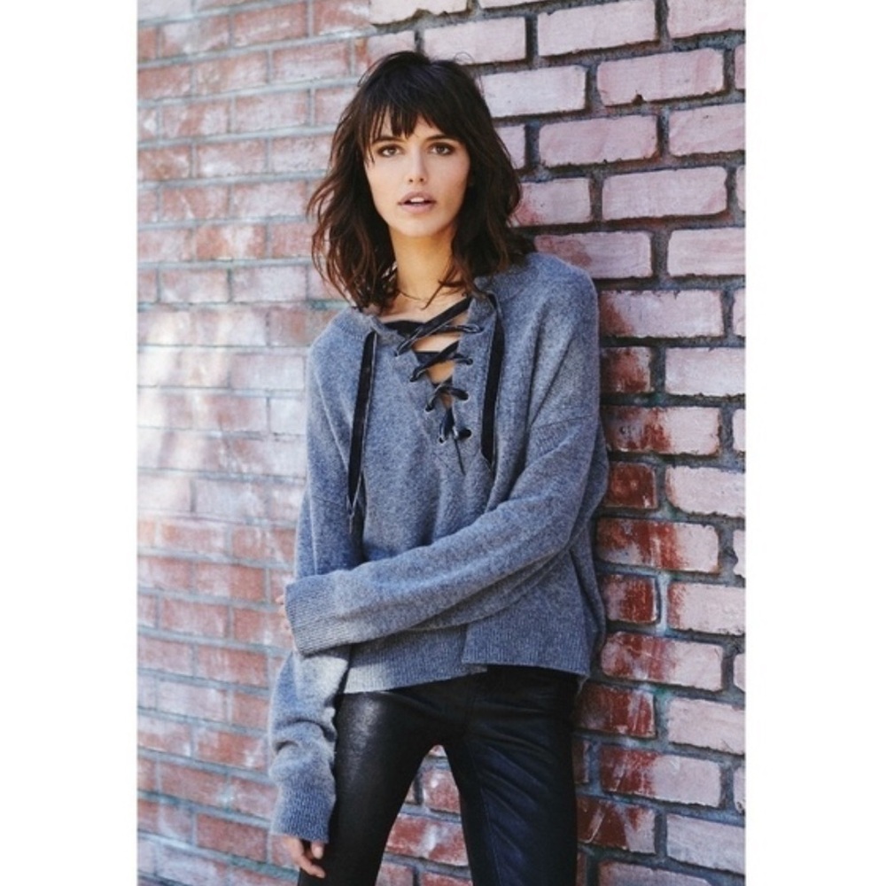 RAILS / Olivia Soft Lace Up Sweater Gray